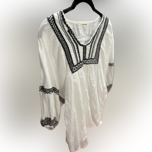 Max Studio Embroidered Peasant Boho 100% Cool Cotton White/Blk Tag M-Fit… - Picture 7 of 16